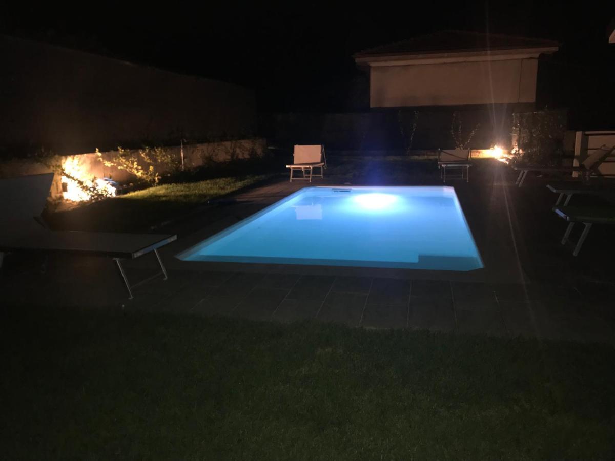 Dimora Aurora Hotel Pastrengo Buitenkant foto